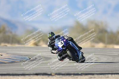 media/Dec-07-2025-CVMA (Sun) [[3e7d2de5dc]]/Race 12- Formula 40 MW and LW/